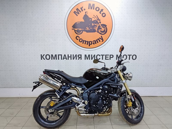 TRIUMPH STREET TRIPLE