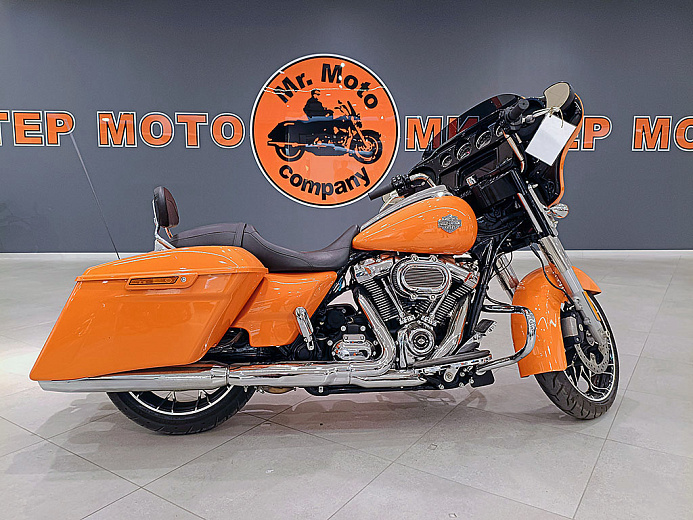Harley-Davidson FLHXS 1870 Street Glide  