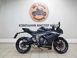 TRIUMPH DAYTONA 660
