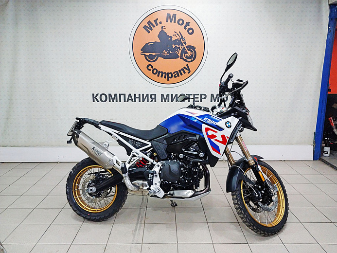 BMW F900GS