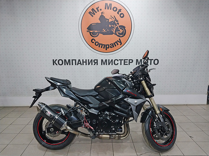 SUZUKI GSR750
