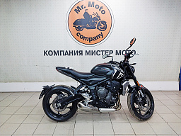TRIUMPH TRIDENT 660