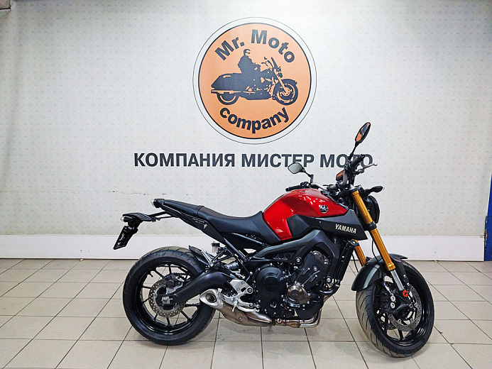 YAMAHA MT-09
