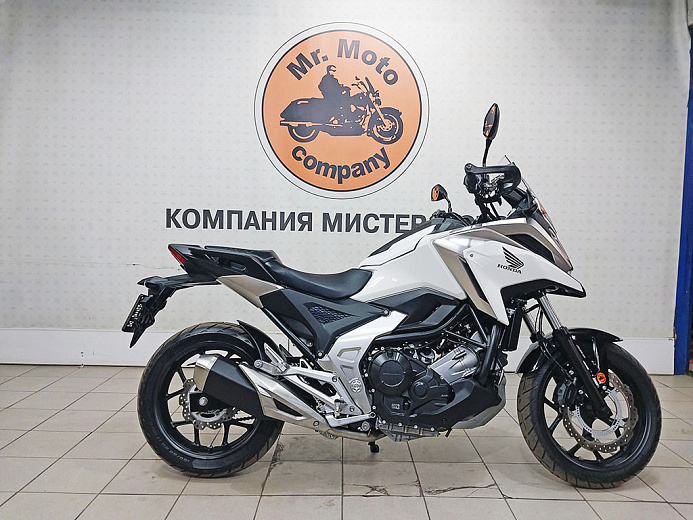 HONDA NC750X-3