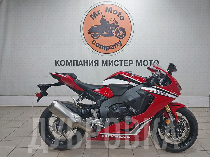 HONDA CBR1000RR Fireblade