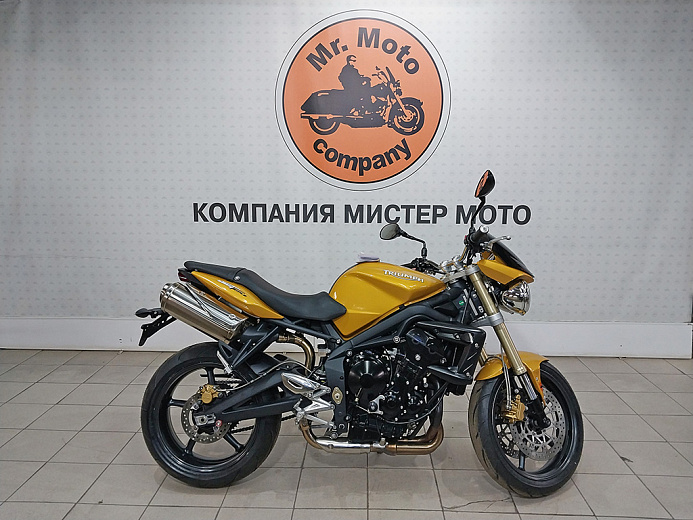 TRIUMPH STREET TRIPLE