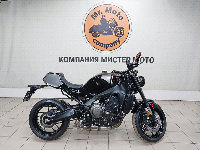 YAMAHA XSR900 ABS