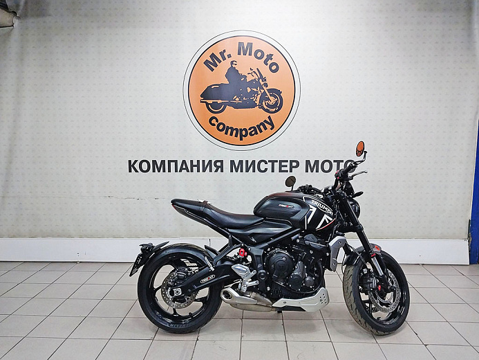TRIUMPH TRIDENT 660