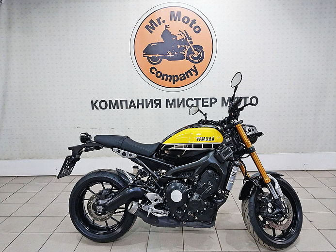 YAMAHA XSR900 ABS