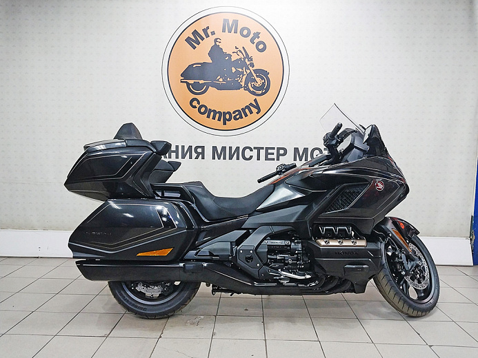HONDA GL1800 GOLDWING TOUR DCT