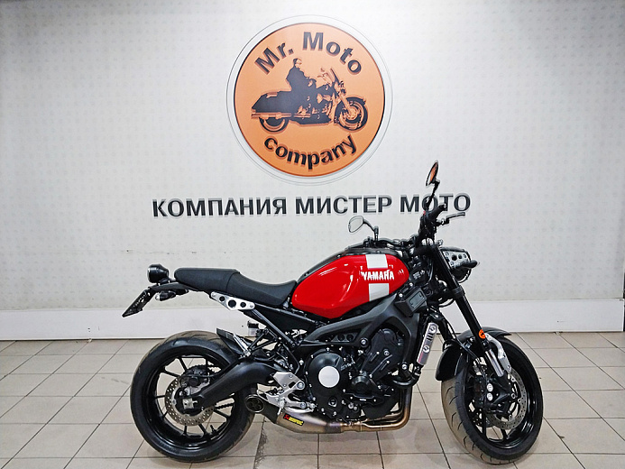 YAMAHA XSR900 ABS