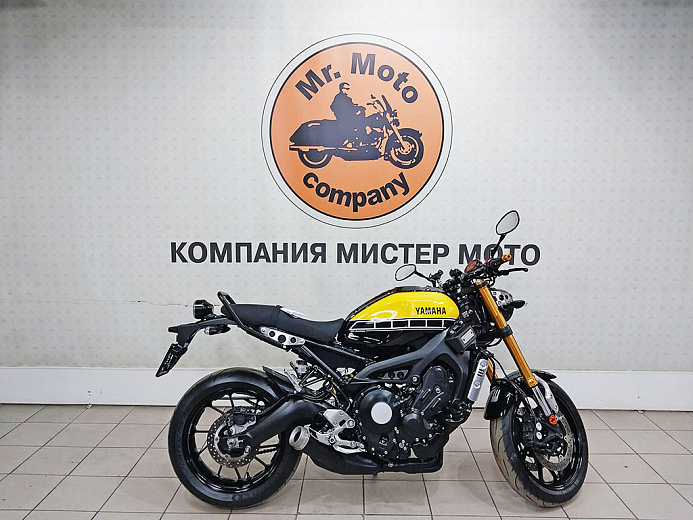 YAMAHA XSR900