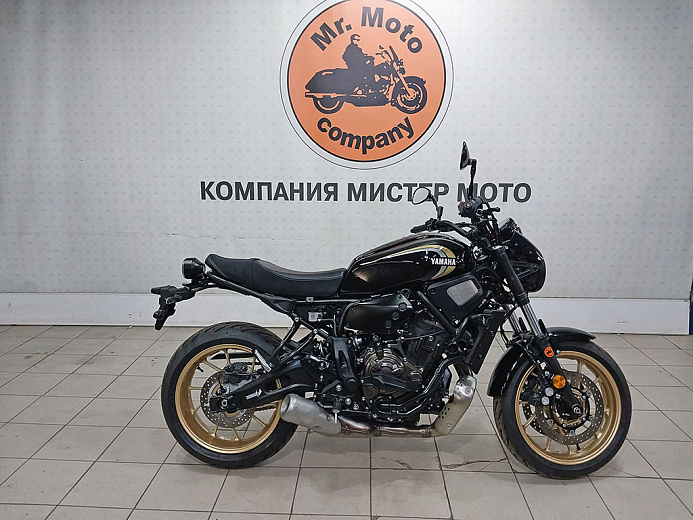 YAMAHA XSR700 ABS