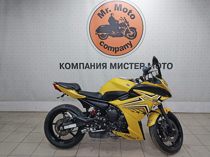YAMAHA FZ6R