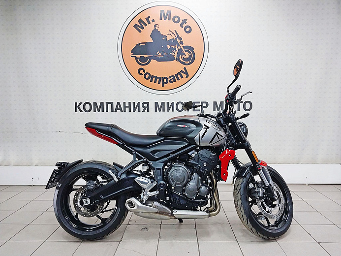 TRIUMPH TRIDENT 660 ABS