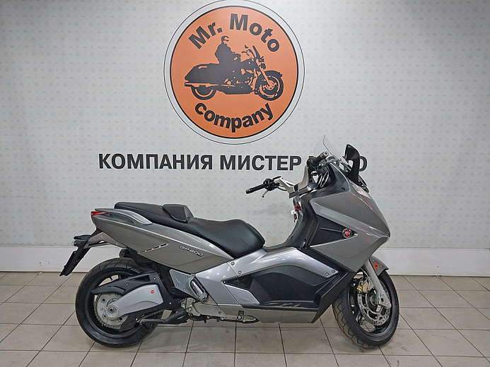 GILERA GP800