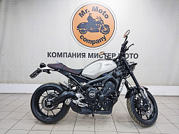 YAMAHA XSR900