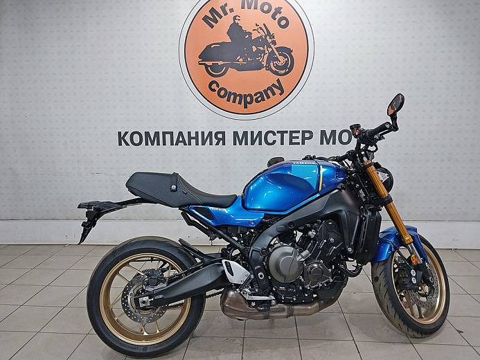 YAMAHA XSR900 ABS