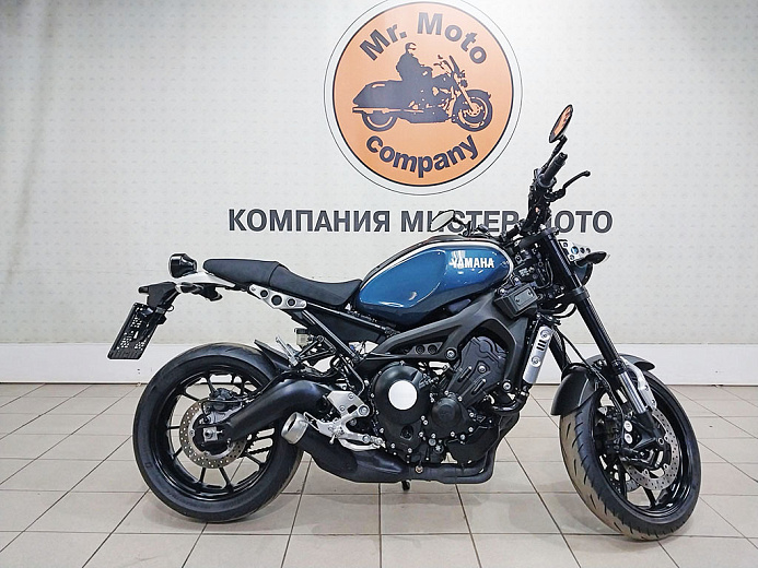 YAMAHA XSR900