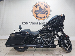 Harley-Davidson FLHXS1870 Street Glide