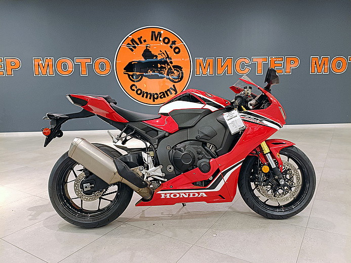 HONDA CBR1000RR Fireblade