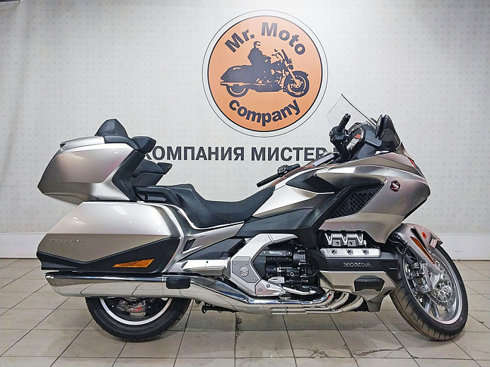 HONDA GL 1800D