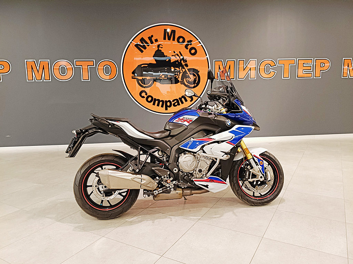 BMW S1000XR