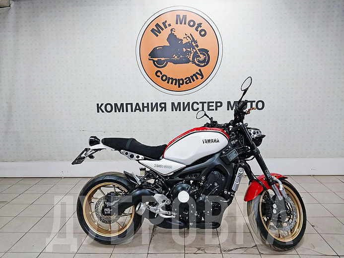 YAMAHA XSR900 ABS