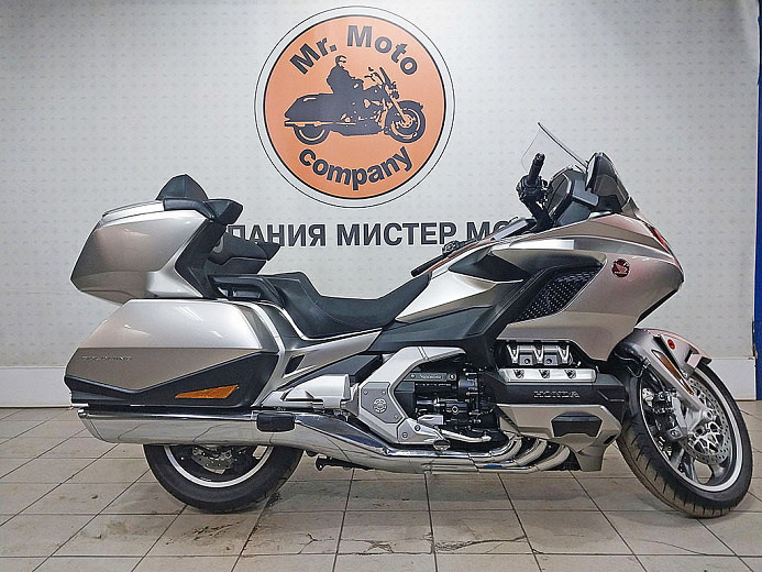 HONDA GL1800 Gold Wing DCT