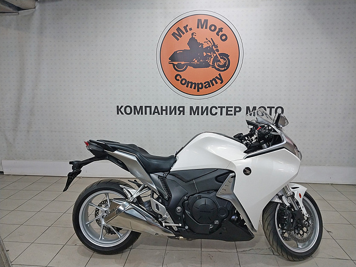 HONDA VFR1200F 