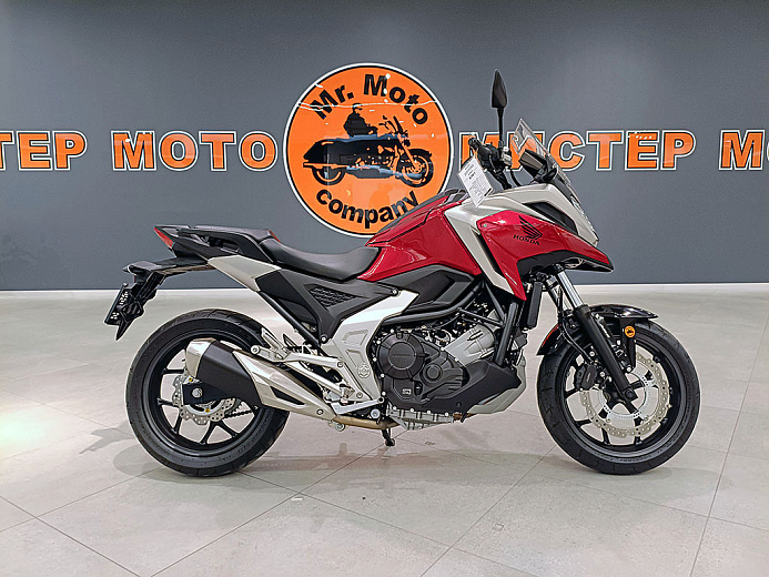 HONDA NC750X-3