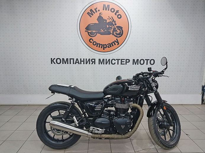 TRIUMPH STREET TWIN