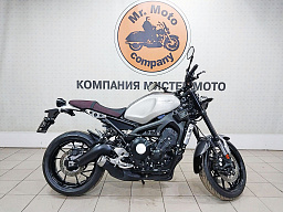 YAMAHA XSR900