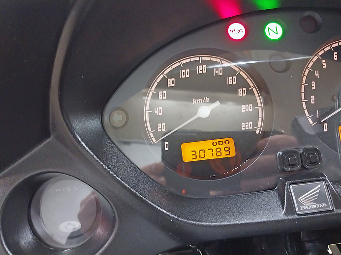 honda-cbf600s-2010