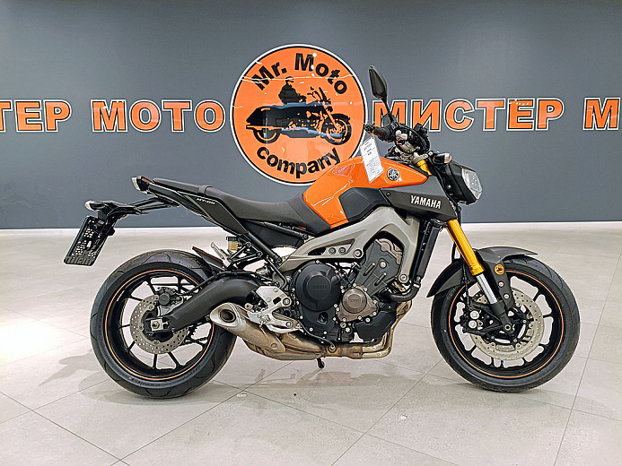 YAMAHA MT-09